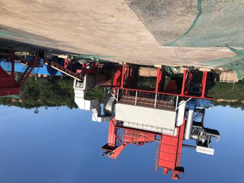 除塵器現(xiàn)場安裝圖 除塵器現(xiàn)場安裝圖